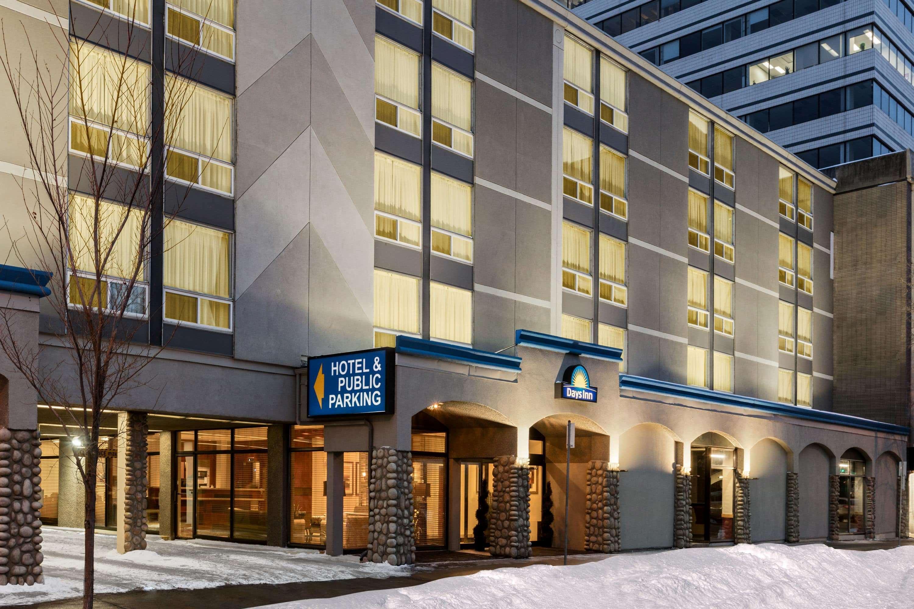 Days Inn By Wyndham Edmonton Downtown Exterior foto