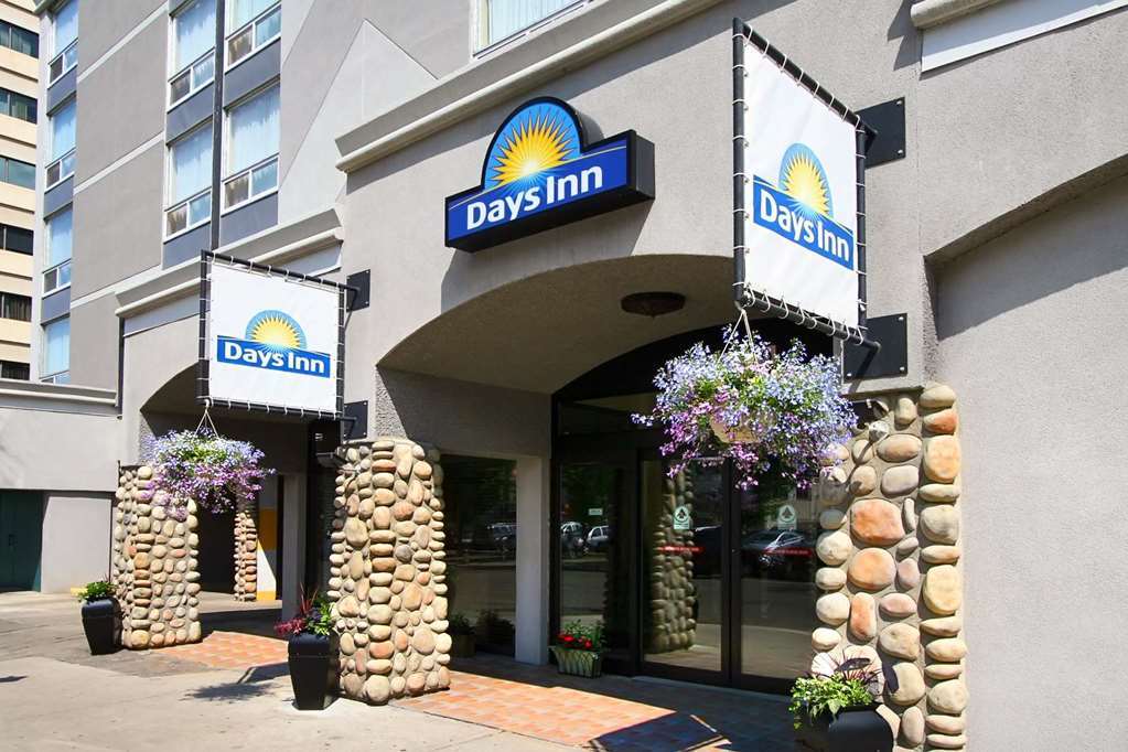 Days Inn By Wyndham Edmonton Downtown Exterior foto